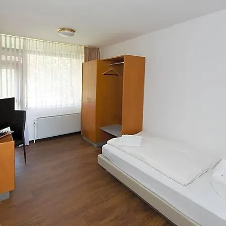 Hotel Am Wasserturm 3*