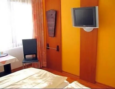 Am Wasserturm Hotel