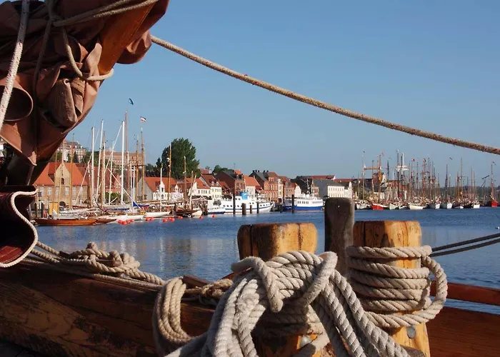 Am Wasserturm Отель Фленсбург